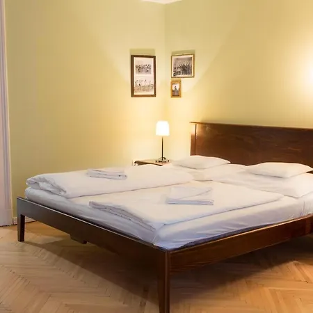 A10 Center Πανδοχείο *