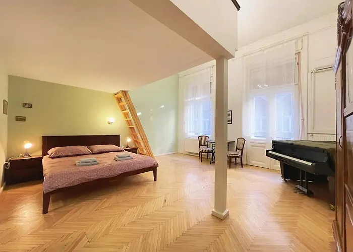 Locanda A10 Center *